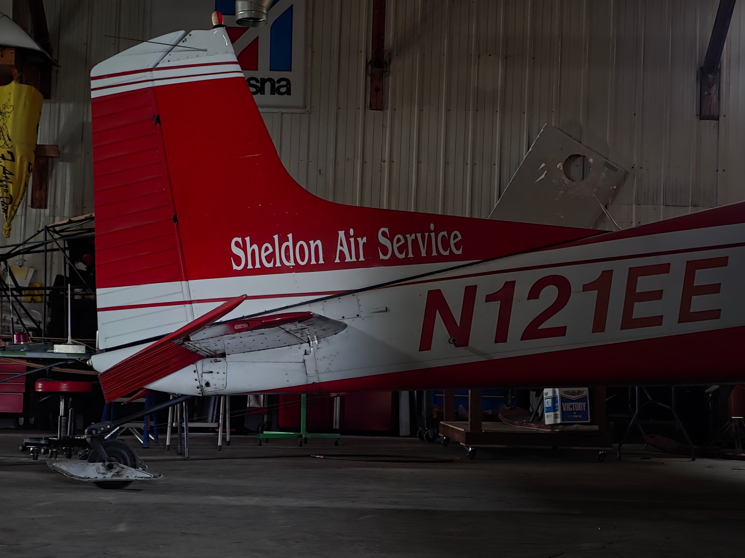 Cessna 185 N121EE Tail