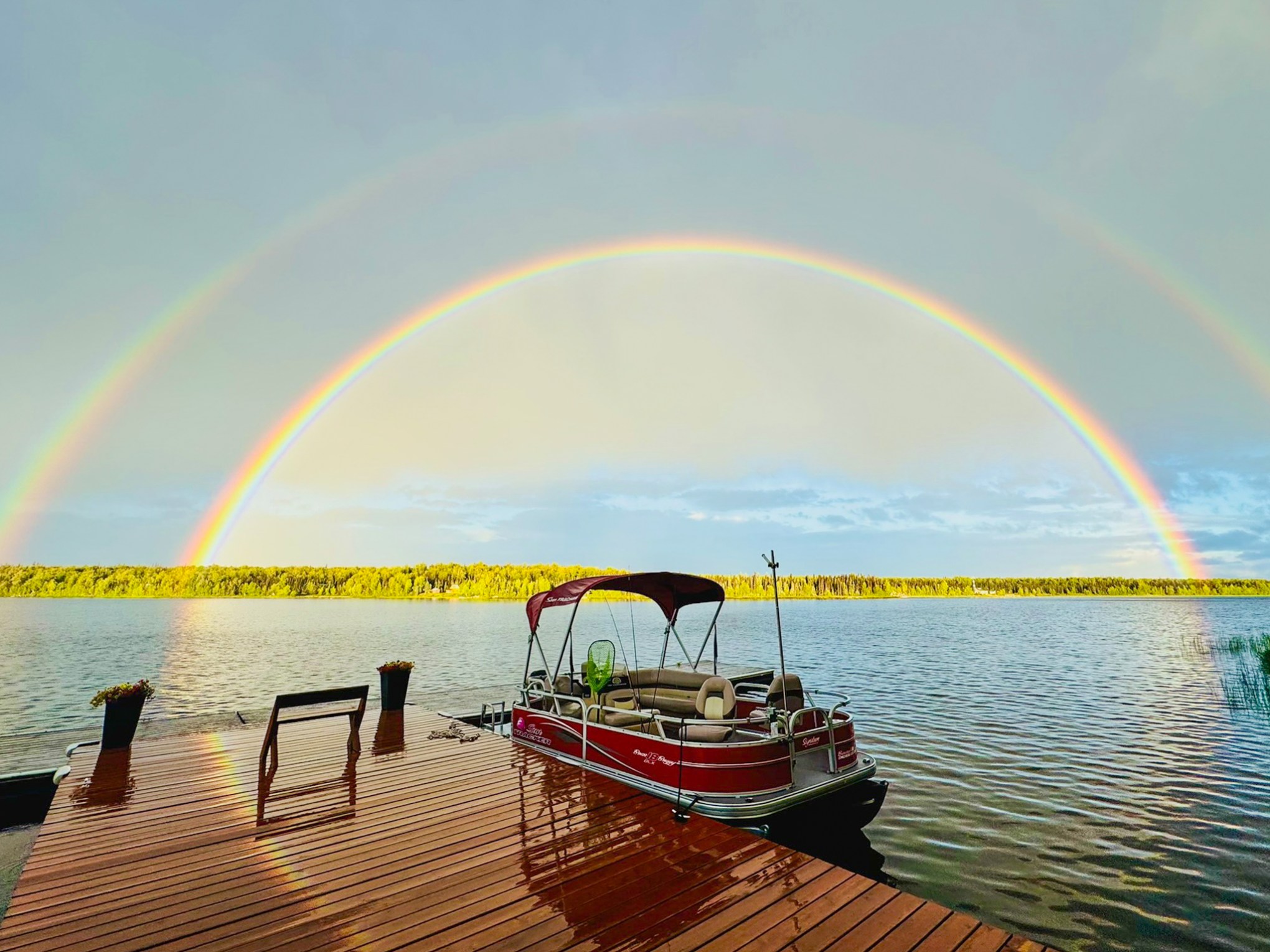 Pontoon Boat at all Inclusive Experience with Sheldon Air Summer Lake Evenings